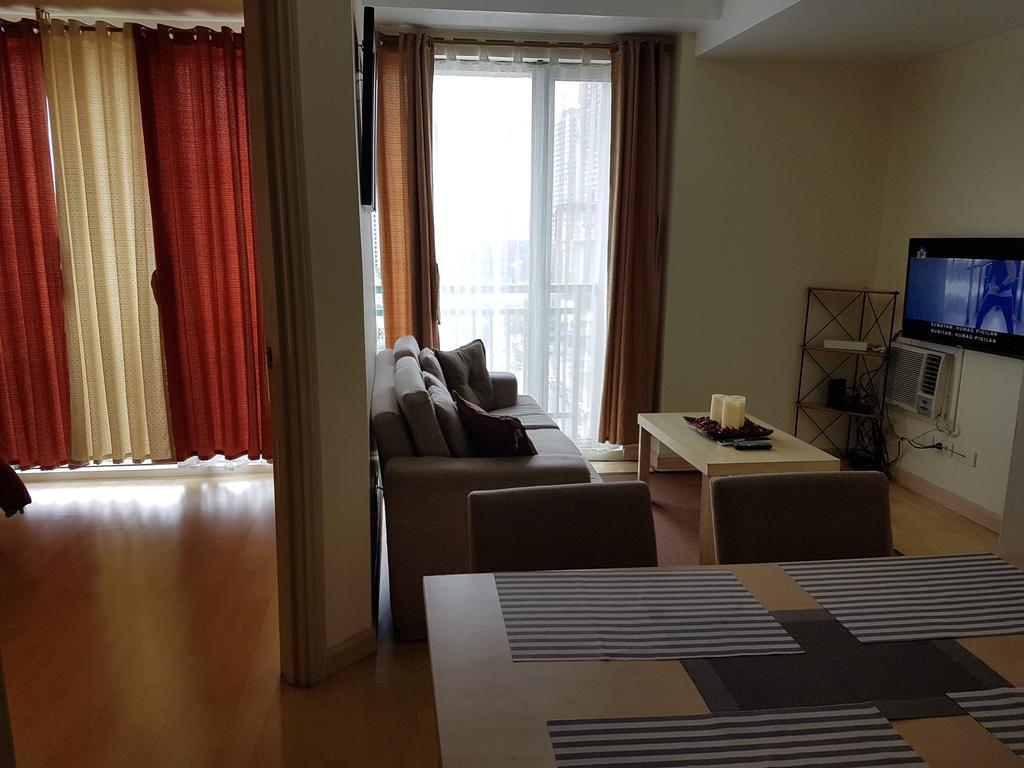 Ortigas 2 Bedroom Corner Unit With 2 Queen Across Shangrila Manilla Buitenkant foto